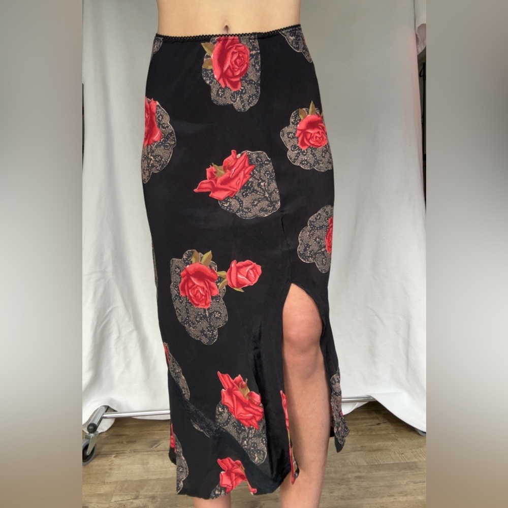 Vintage black floral midi skirt - Picture 6 of 10
